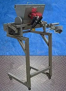 Tolva dosificadora de temporada SMC: 1,7 pies cúb. Pie.