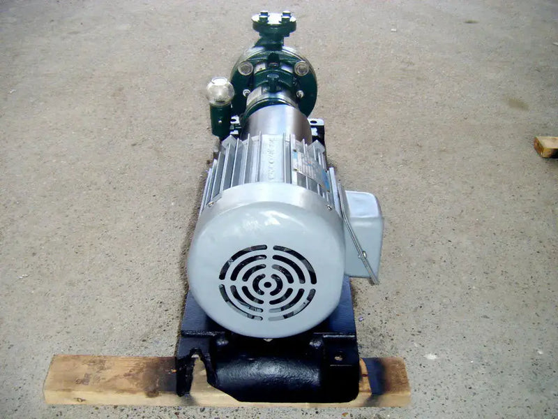 Bomba centrífuga Goulds 3196 (5 HP, 70 GPM máx.)