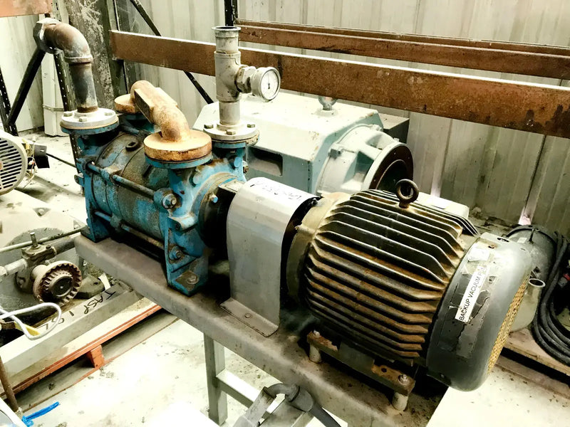Bomba de vacío Kinney KLRC-125-BA (10 HP, 7 GPM máx.)