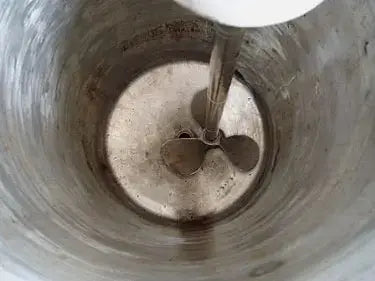 Tanque con camisa con hoyuelos de 30 galones