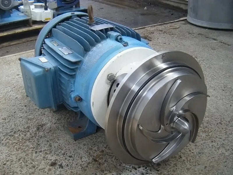 Bomba centrífuga APV W70/30 (25 HP, 180 GPM máx.)