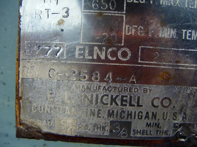 Receptor vertical EL Nickell Co. - 745 galones