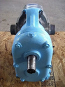 Bomba de desplazamiento positivo (10 HP, 140 GPM máx.)