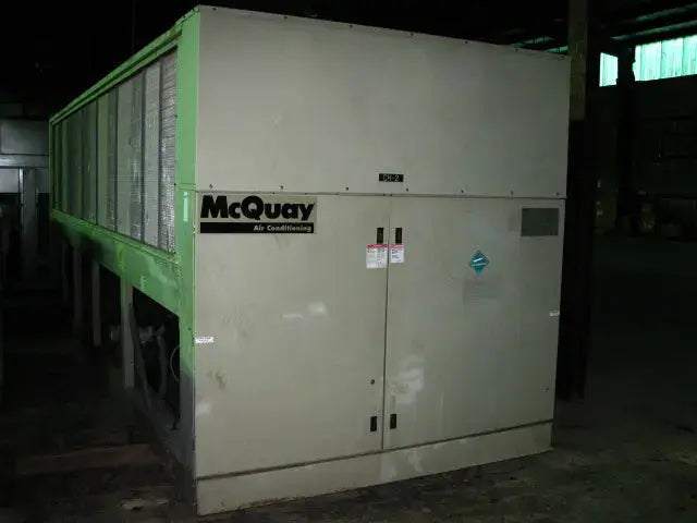 Enfriador de líquido enfriado por aire McQuay - 195 toneladas