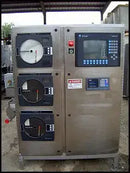 Panel de control con registradores de gráficos y monitor