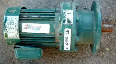 Motor con accionamiento