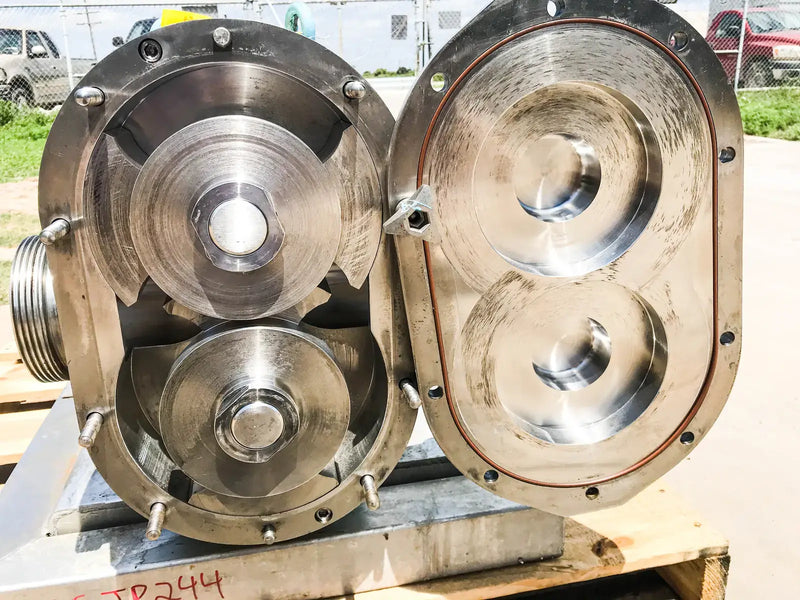 Waukesha Cherry-Burrell 220-U1 Positive Displacement Pump (15 HP, 310 GPM Max)
