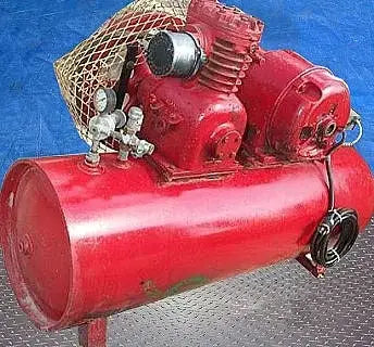 Volumen del tanque del compresor de aire: 40 galones