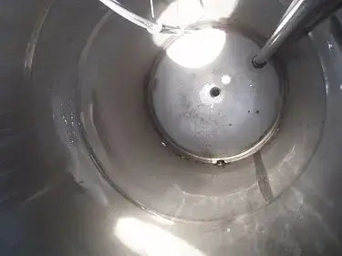 Tanque de carcasa única de acero inoxidable, 550 galones