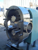 Bomba de desplazamiento positivo Tri-Clover PRE300-4M-UH4-SL-S (10 HP, 300 GPM máx.)