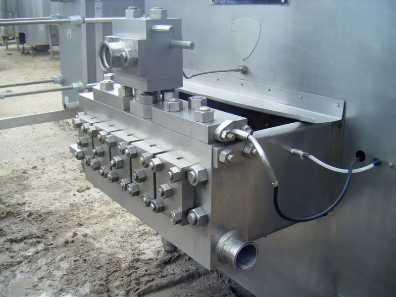 APV Crepaco 5DD Homogenizer - 1600 PSI