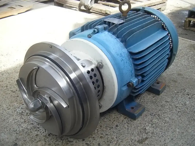 Bomba centrífuga APV W70/30 (25 HP, 180 GPM máx.)