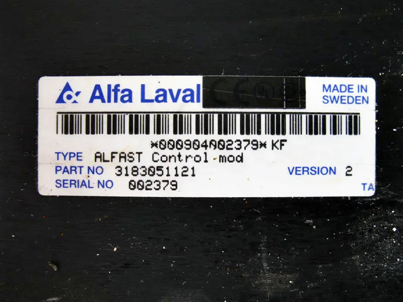 Panel de control de acero inoxidable con componentes Alfa Laval y transductor de densidad de líquido Tetra Pak
