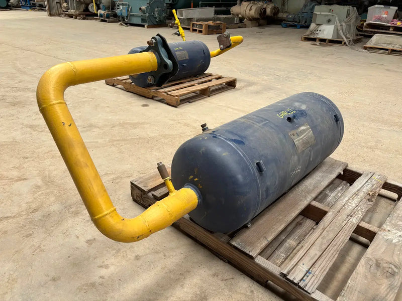 Henry Technologies COS-16042-140 Vertical Ammonia Oil Tank (16in X 42in. 140 Gallons)
