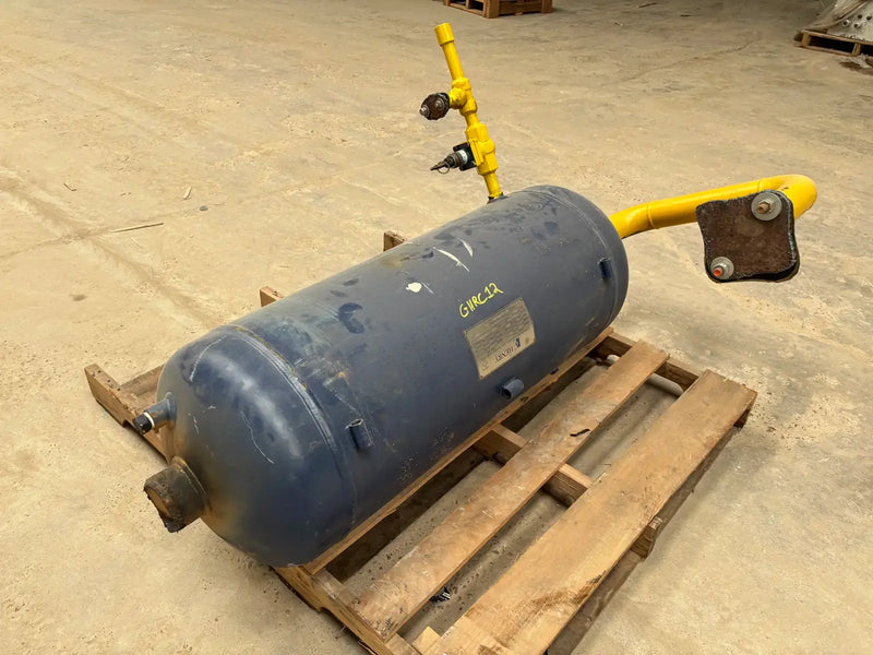 Henry Technologies COS-16042-140 Vertical Ammonia Oil Tank (16in X 42in. 140 Gallons)