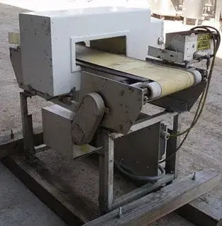 Goring Kerr Metal Detector with Pneumatic Reject Mechanism