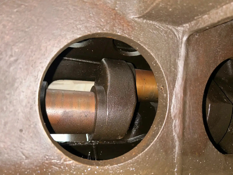 Mycom N6B 6-Cylinder Reciprocating Compressor(Parts)