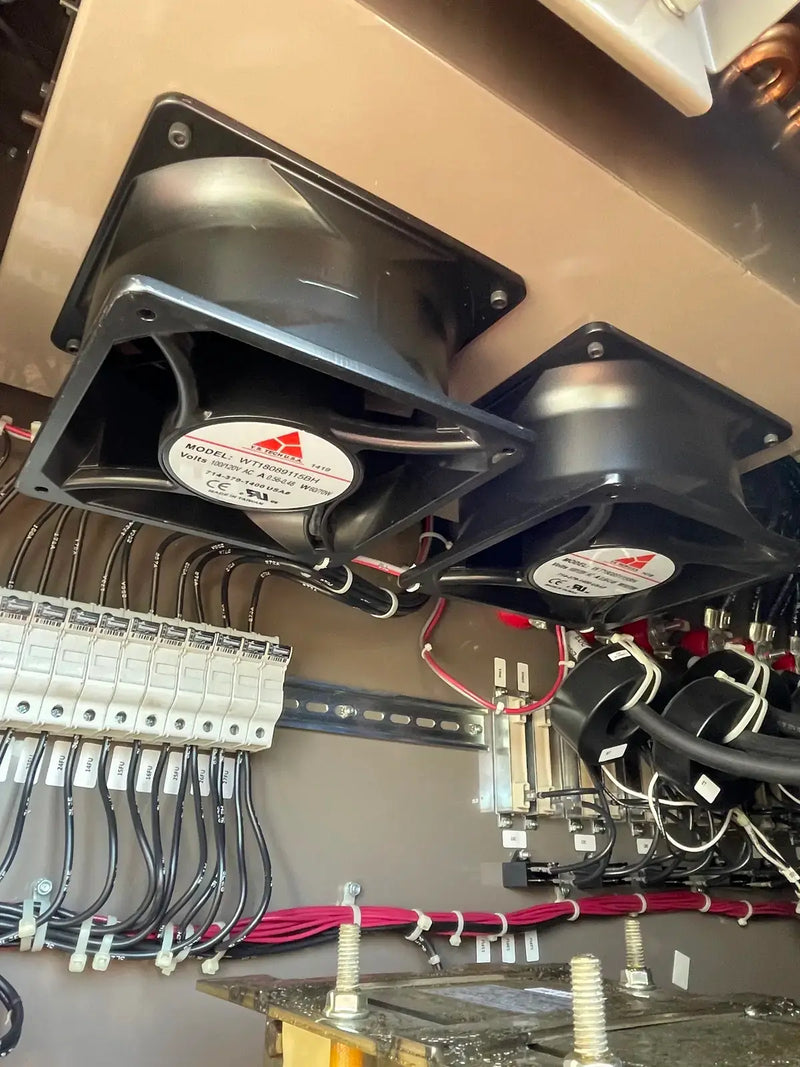Enfriador refrigerado por aire York YVAA0153BAF46 (150 toneladas)