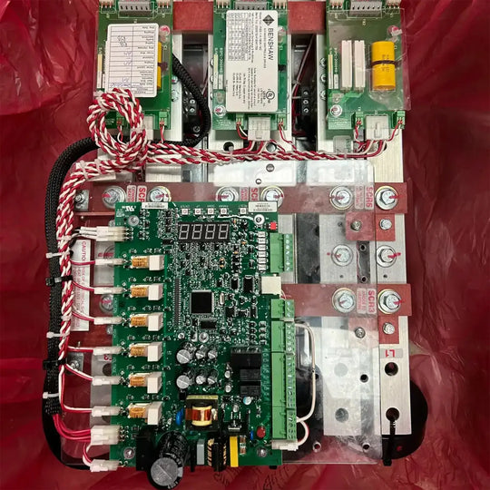 Arrancador suave Benshaw RB2-1-H-180A-14C (208/575 voltios, 180 amperios)