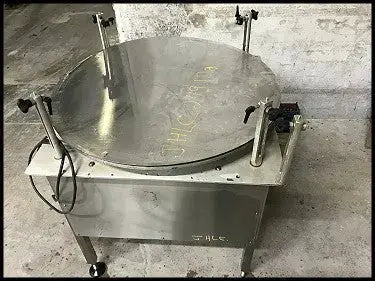 Mesa de acumulación Kalish DT Industries - 36 pulgadas.