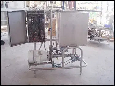 Sistema CIP de acero inoxidable Klenzade: 65 galones