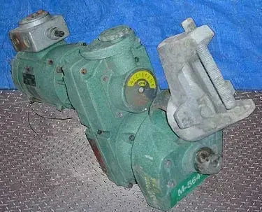 Mezclador de tanque abierto de velocidad variable Lightnin NS2V - 1/2 HP