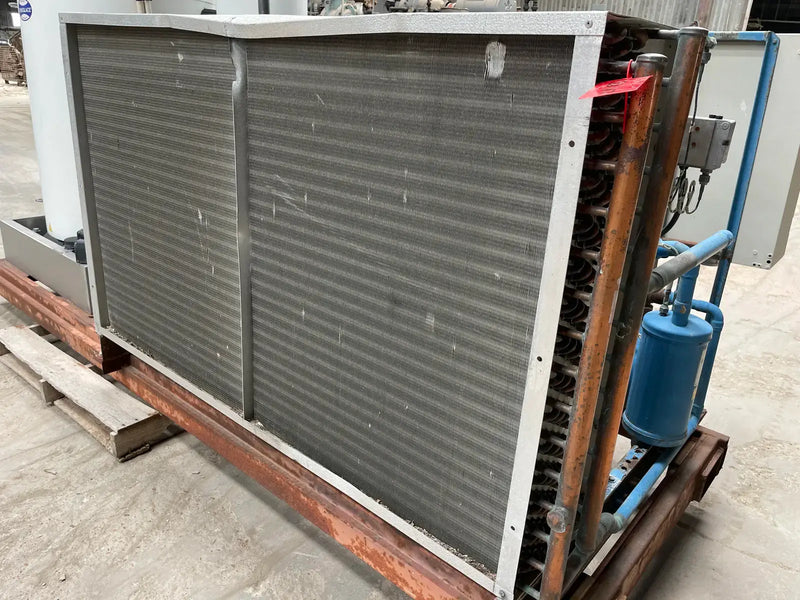 Geneglace Stainless Steel F200 Flake Ice Maker Package (Halocarbon (Freon) Refrigeration, 8 Ton Day, Lightly Used)