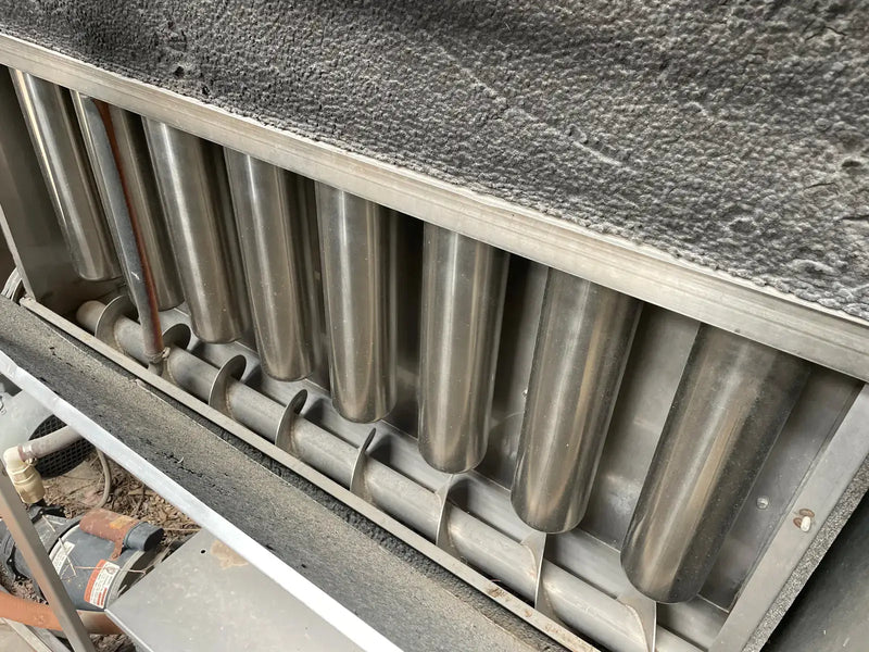 Artic-Temp Stainless Steel 1500RCU Plate Ice Maker (Halocarbon (Freon) Refrigeration, 5 Ton Day,Lightly Used)