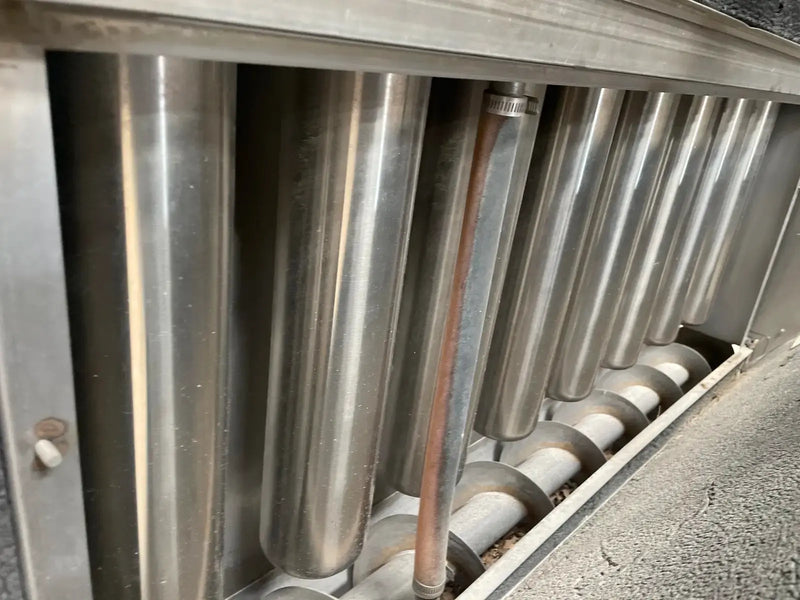 Artic-Temp Stainless Steel 1500RCU Plate Ice Maker (Halocarbon (Freon) Refrigeration, 5 Ton Day,Lightly Used)