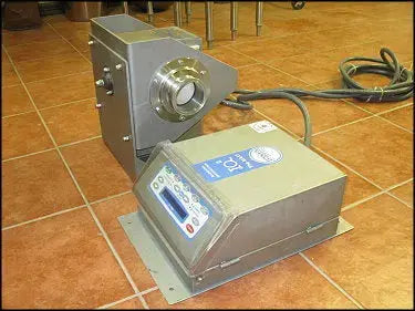 Detector de metales IQ2 en línea de Loma Systems