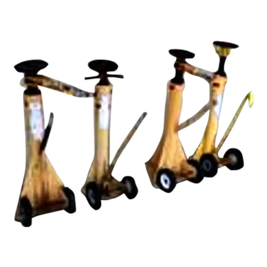 Stabilizing Jacks for Trailers