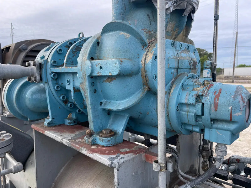 FES 225E Rotary Screw Compressor Package (Mycom 200MUD-MX, 250 HP 230/460 V)