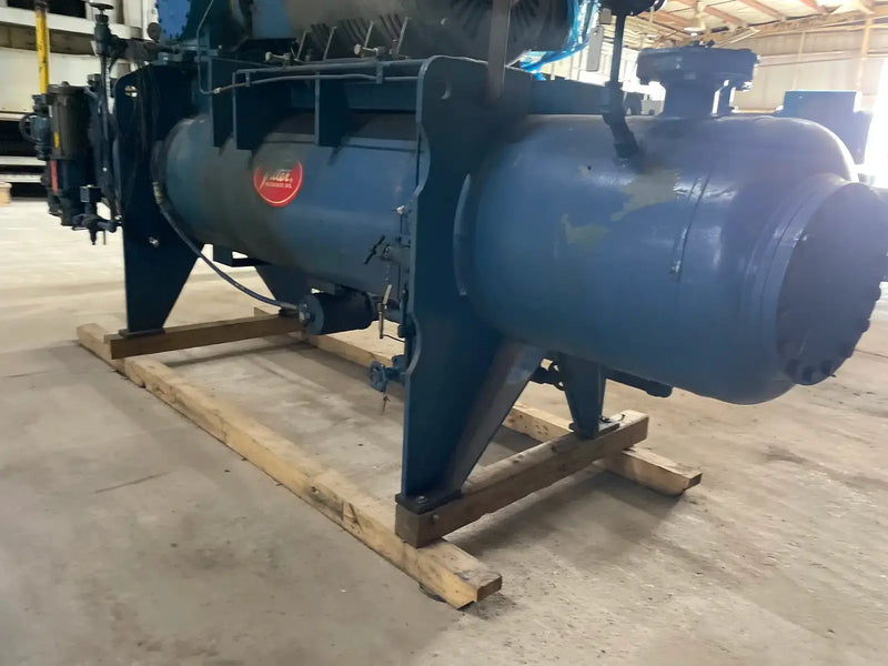 Paquete de compresor de tornillo rotativo Vilter VSS-601 (COMPRESOR DE TORNILLO FALTANTE, 250 HP, 460 V, panel de control micro M&amp;M)
