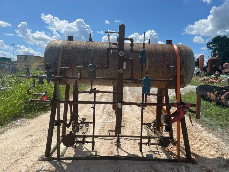 E.L. Nickell Co. Horizontal Ammonia Recirculator (36 in. X 108 in. 580 Gallons)
