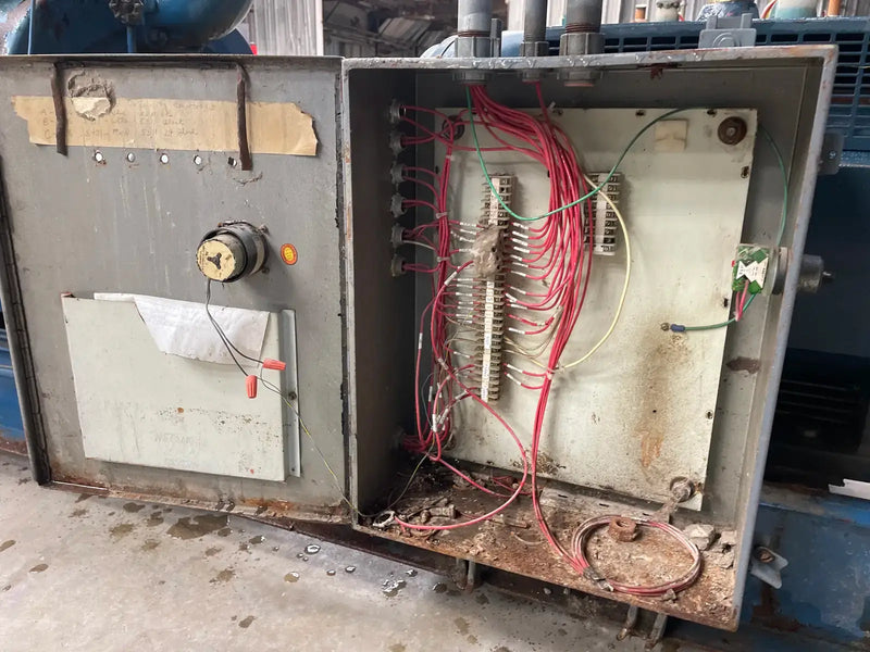 Vilter 458 8-Cylinder Reciprocating Compressor Package (150 HP 230/460 V, Direct Drive Driven)