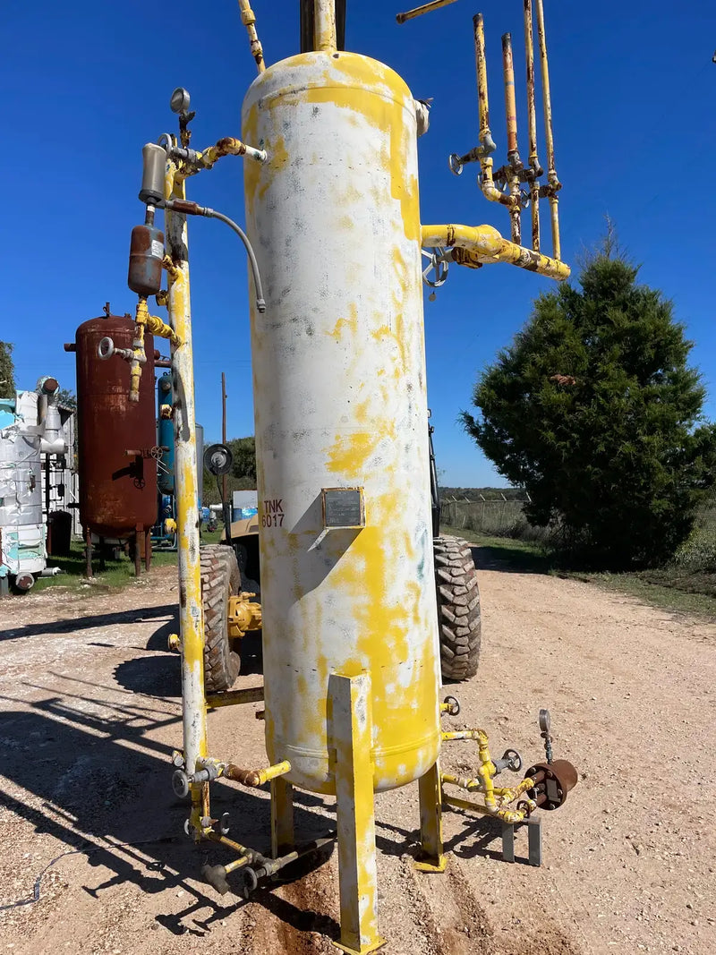 Receptor de amoníaco vertical RVS (36 x 120 pulgadas, 635 galones)