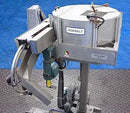 Norwalt Design Cap Feeder
