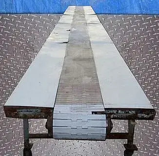 Packaging Conveyor with Side Work Table