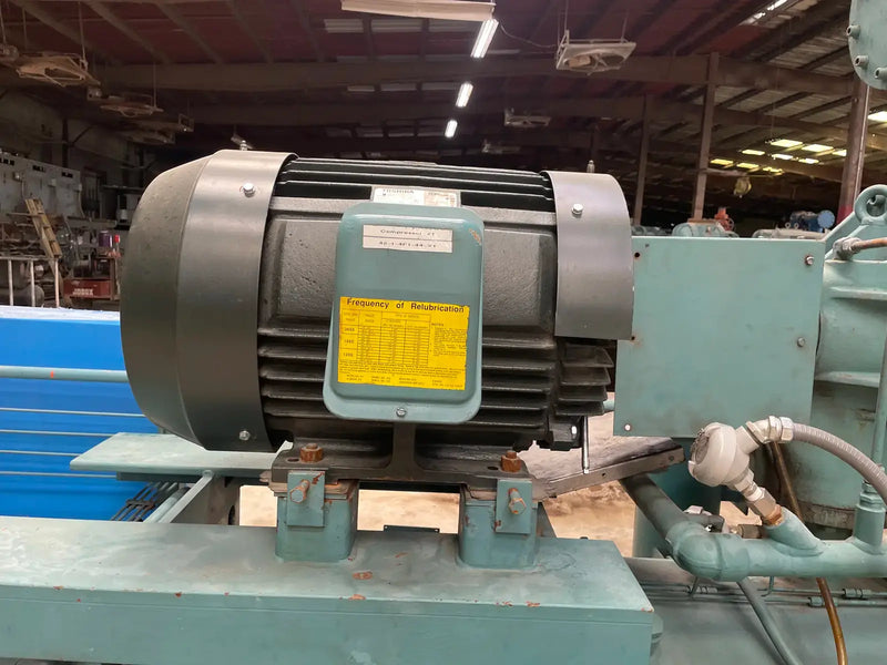 Paquete de compresor de tornillo rotativo Frick RWB-II-100B (Frick TDSH193S, 75 HP 230/460 V, panel de control Logix UL)