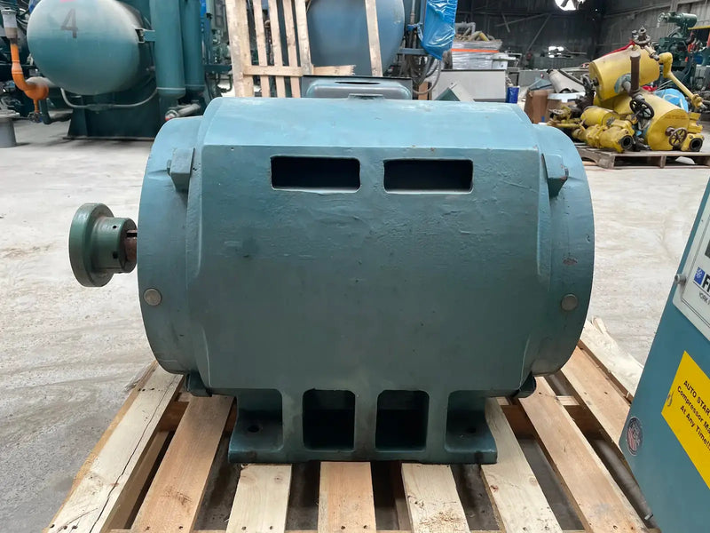 Toshiba 3-Phase Induction Motor (200 HP, 3540 RPM, 230/460V)