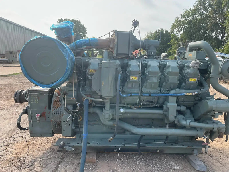 Motor industrial de gas natural CAT 3512 (780 HP)