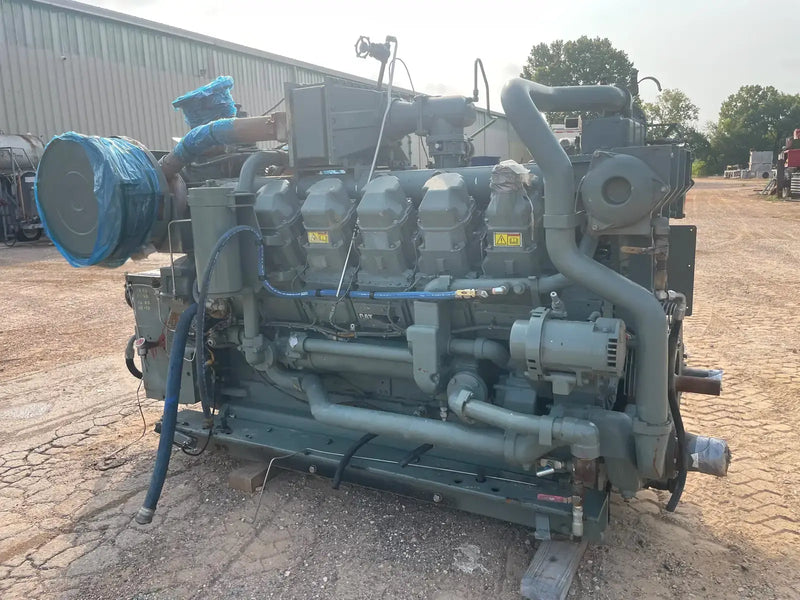 Motor industrial de gas natural CAT 3512 (780 HP)