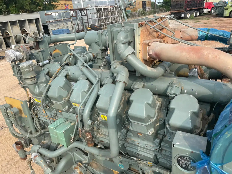 Motor industrial de gas natural CAT 3512 (780 HP)
