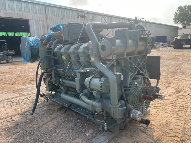 Motor industrial de gas natural CAT 3512 (780 HP)
