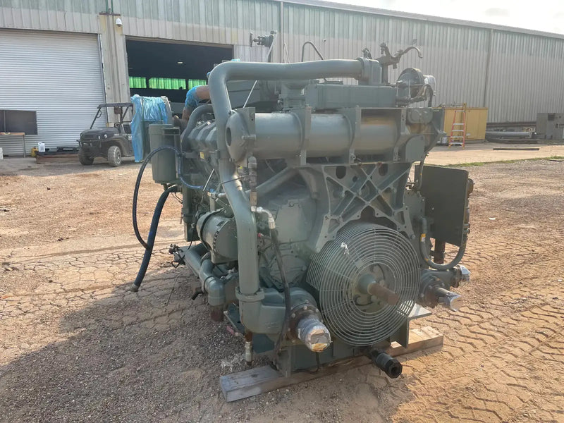 Motor industrial de gas natural CAT 3512 (780 HP)