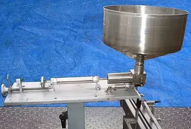 Pneumatic Single Piston Filler- 24 Fl. oz. with Hopper