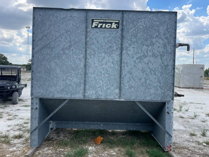 Condensador evaporativo Frick XLC-155 RH (155 toneladas nominales, motores de 1 a 10 HP, 1 unidad de torre)