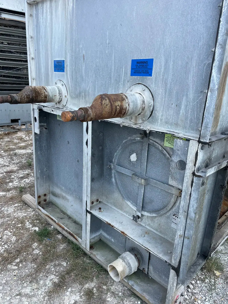 Condensador evaporativo Frick XLC-155 RH (155 toneladas nominales, motores de 1 a 10 HP, 1 unidad de torre)
