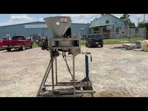 Matthiesen Ice Bagger System