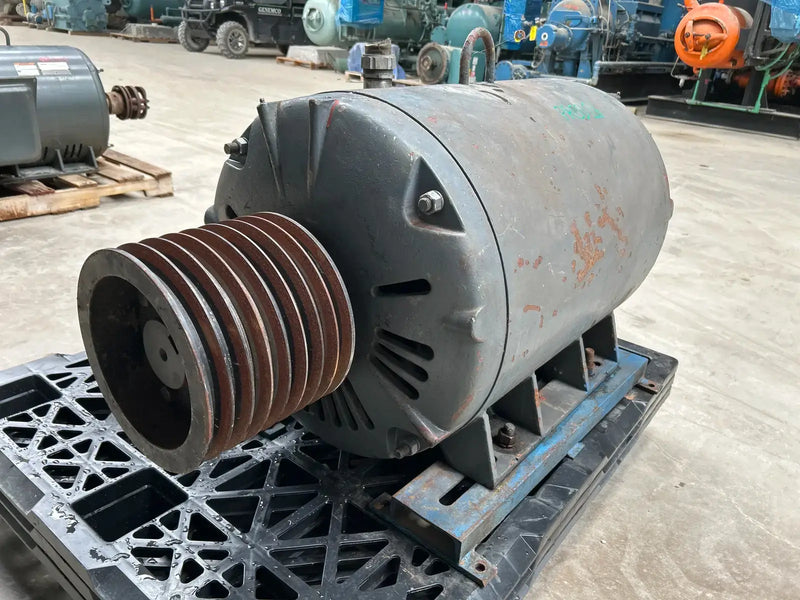 Motor eléctrico Lincoln SD4P200T64Y (200 HP, 1785 RPM, 460 V)